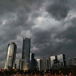 极品人妻波多野结衣瑜伽裤
